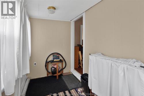 25 Forest Street, Chatham, ON - Indoor