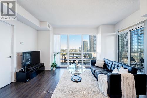 1707 - 2220 Lake Shore Boulevard W, Toronto, ON - Indoor Photo Showing Living Room