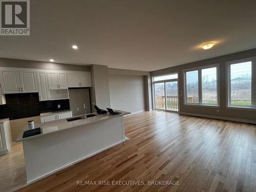 1405 Demers Avenue, Kingston (East Gardiners Rd), ON - Indoor