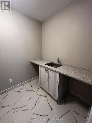 1405 Demers Avenue, Kingston (East Gardiners Rd), ON - Indoor