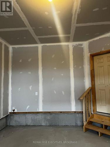 1405 Demers Avenue, Kingston (East Gardiners Rd), ON - Indoor Photo Showing Other Room