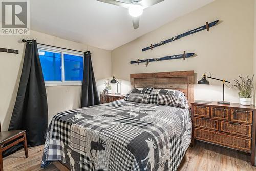 18830 Hwy 35, Algonquin Highlands (Stanhope), ON - Indoor Photo Showing Bedroom