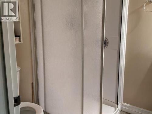 148 & 150 Dawson Drive, Faro, YT - Indoor Photo Showing Bathroom