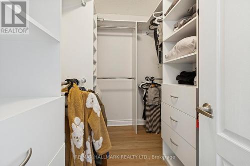 8 Mistywood Crescent, Vaughan, ON - Indoor With Storage