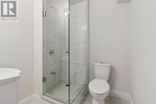 8 Mistywood Crescent, Vaughan, ON - Indoor Photo Showing Bathroom