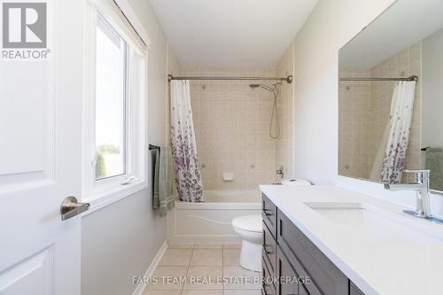 66 John W Taylor Avenue, New Tecumseth, ON - Indoor Photo Showing Bathroom