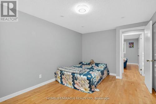 28 - 1318 Highbury Avenue, London East, ON - Indoor Photo Showing Bedroom