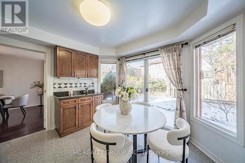 2066 Pineview Drive, Oakville, ON - Indoor Photo Showing Dining Room