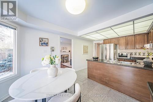 2066 Pineview Drive, Oakville, ON - Indoor