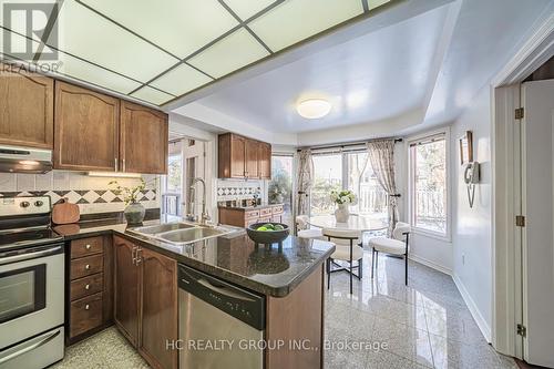 2066 Pineview Drive, Oakville, ON - Indoor Photo Showing Kitchen With Double Sink