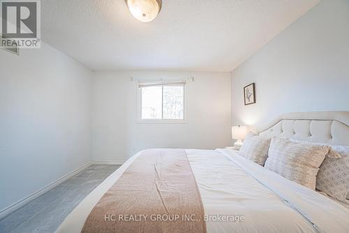 2066 Pineview Drive, Oakville, ON - Indoor Photo Showing Bedroom
