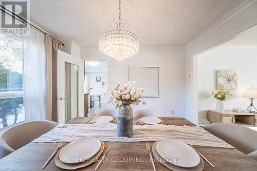 2066 Pineview Drive, Oakville, ON - Indoor Photo Showing Dining Room