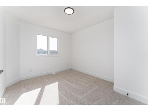 3127 Magpie Wy Nw, Edmonton, AB - Indoor Photo Showing Other Room