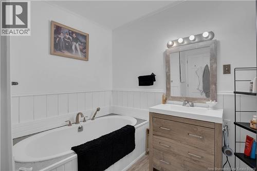 34 Old Road, Nauwigewauk, NB - Indoor Photo Showing Bathroom