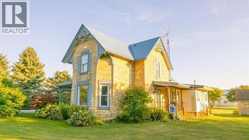 1371 Petrolia Line, St Clair, ON - Outdoor