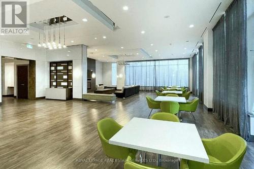 528 - 7900 Bathurst Street, Vaughan, ON - Indoor Photo Showing Other Room