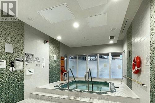 528 - 7900 Bathurst Street, Vaughan, ON - Indoor Photo Showing Other Room With In Ground Pool