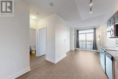 528 - 7900 Bathurst Street, Vaughan, ON - Indoor