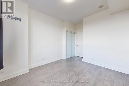 528 - 7900 Bathurst Street, Vaughan, ON - Indoor Photo Showing Other Room