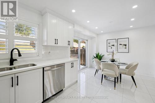 7562 Black Walnut Trail, Mississauga, ON - Indoor Photo Showing Other Room