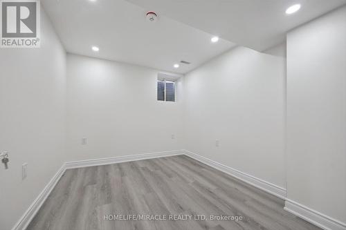 7562 Black Walnut Trail, Mississauga, ON - Indoor Photo Showing Other Room