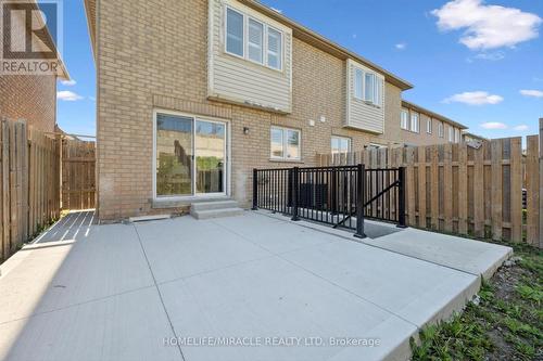 7562 Black Walnut Trail, Mississauga, ON - Outdoor With Exterior