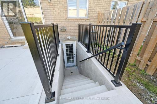 7562 Black Walnut Trail, Mississauga, ON - Outdoor With Exterior