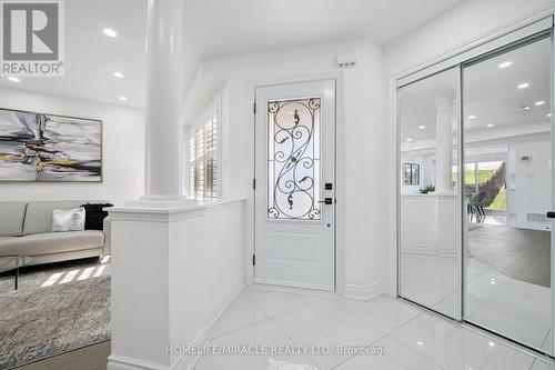 7562 Black Walnut Trail, Mississauga, ON - Indoor Photo Showing Other Room