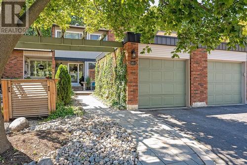 5 - 1580 Kerns Road, Burlington, ON - Outdoor