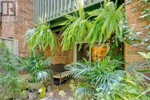 5 - 1580 Kerns Road, Burlington, ON - Outdoor