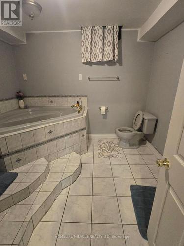 35 Jay Street, Brampton, ON - Indoor Photo Showing Bathroom