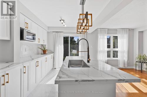 63 - 5230 Glen Erin Drive, Mississauga, ON - Indoor Photo Showing Kitchen With Double Sink