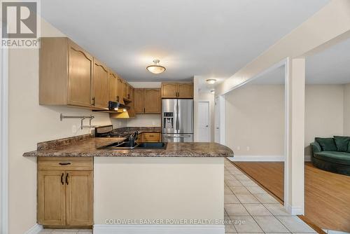 3558 Springer Road, Middlesex Centre (Delaware Town), ON - Indoor Photo Showing Kitchen With Double Sink