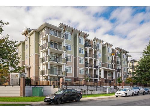 111 20696 EASTLEIGH CRESCENT  Langley, BC V3A 0M3