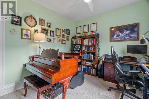 33 St Patrick Street, London North (North N), ON - Indoor Photo Showing Office