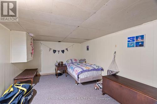 33 St Patrick Street, London North (North N), ON - Indoor Photo Showing Bedroom