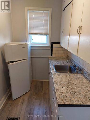 Back unit - 33 St Patrick Street, London North (North N), ON - Indoor