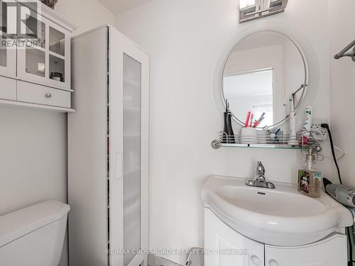 58 - 120 Beverly Glen Boulevard, Toronto, ON - Indoor Photo Showing Bathroom