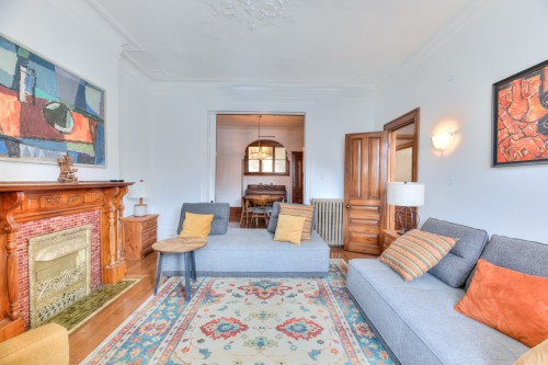Salon - 377  - 381 Av. Clarke, Westmount, QC - Indoor Photo Showing Living Room With Fireplace
