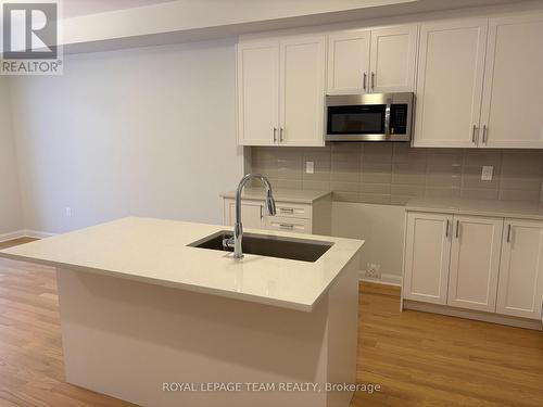 506 Ingenuity Row, Ottawa, ON - Indoor Photo Showing Kitchen