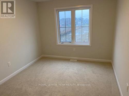 506 Ingenuity Row, Ottawa, ON - Indoor Photo Showing Other Room