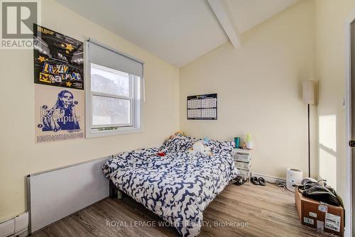 284 Westcourt Place, Waterloo, ON - Indoor Photo Showing Bedroom