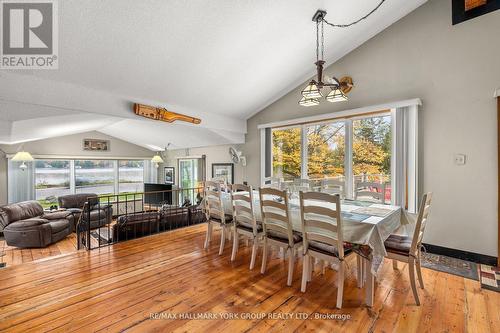 102 Albert Street, Kawartha Lakes, ON - Indoor Photo Showing Dining Room