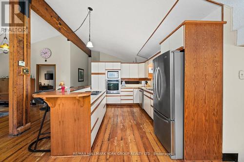 102 Albert Street, Kawartha Lakes, ON - Indoor Photo Showing Kitchen