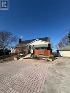 805 RIDGE Road  Hamilton, ON L8J 2Y3