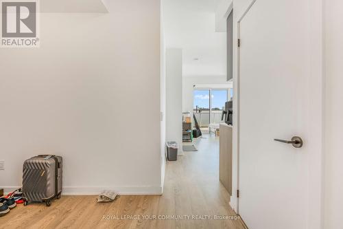 215 - 215 Lakeshore Road W, Mississauga, ON - Indoor