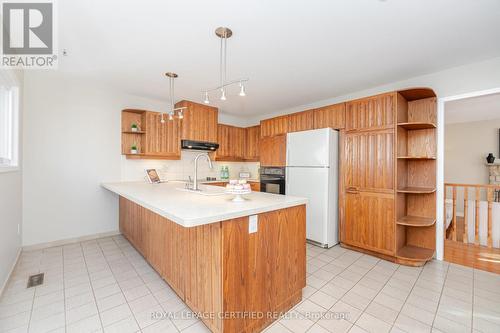 6789 Shelter Bay Road, Mississauga, ON - Indoor Photo Showing Kitchen