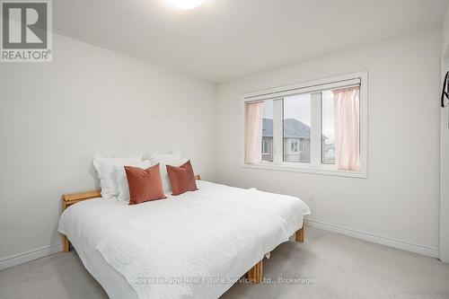 3966 Koenig Road, Burlington (Alton), ON - Indoor Photo Showing Bedroom