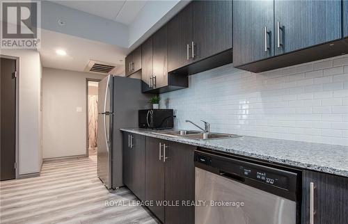 609F - 275 Larch Street, Waterloo, ON - Indoor Photo Showing Kitchen With Double Sink