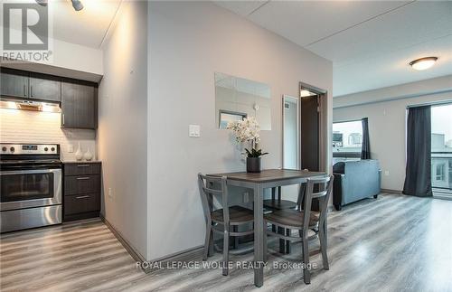 609F - 275 Larch Street, Waterloo, ON - Indoor